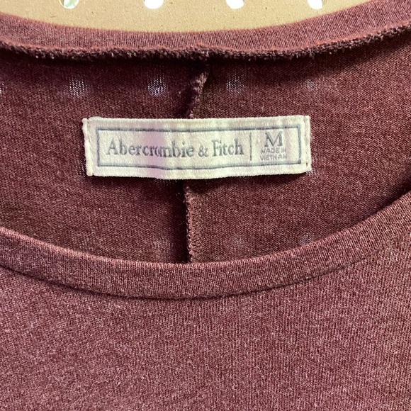 Abercrombie and Fitch laced Tee - Picture 3 of 3